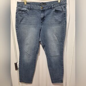 Skinny Leg Petite Jeans